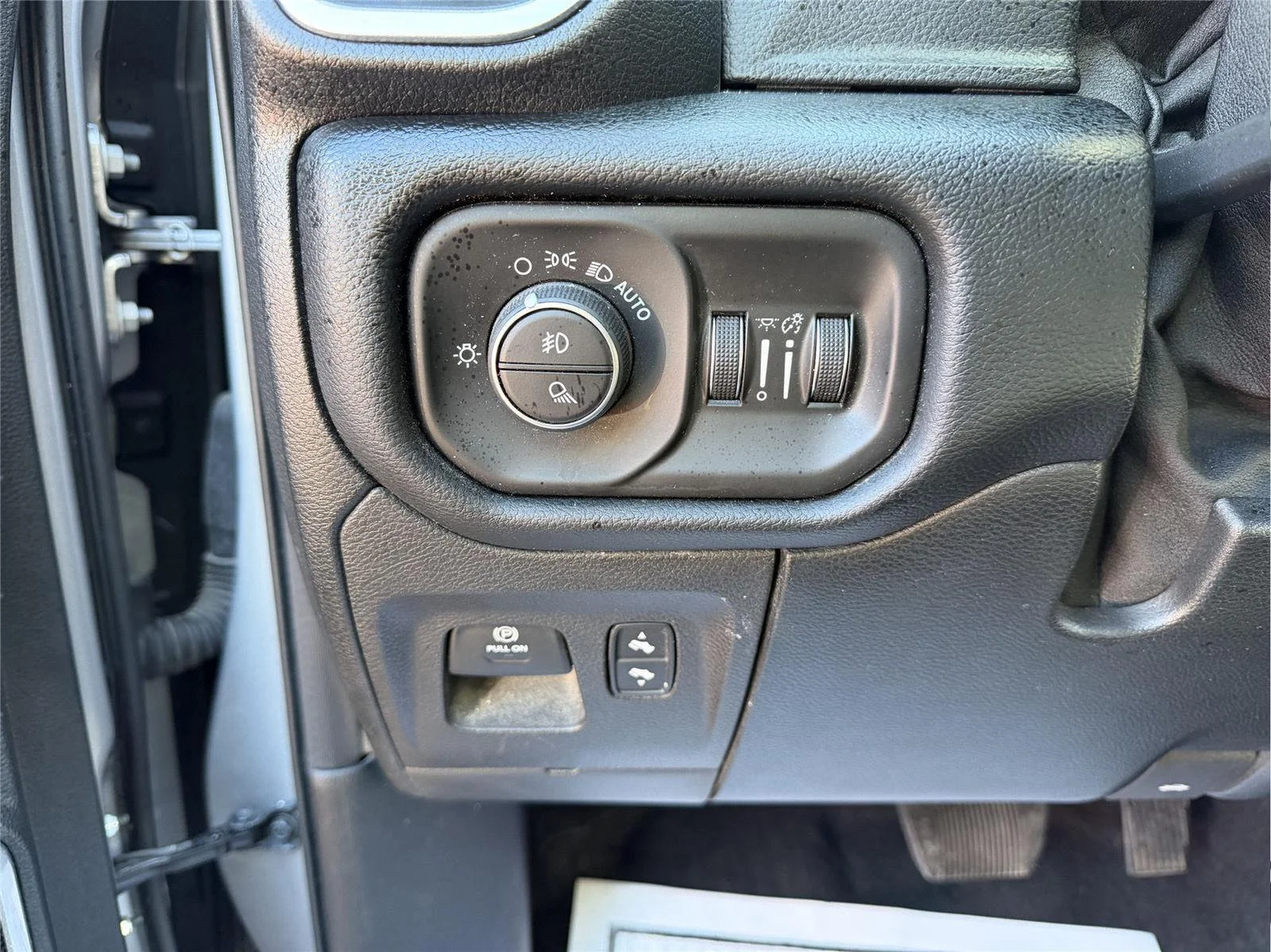 2021 RAM Ram 1500 Pickup Laramie - Photo 17