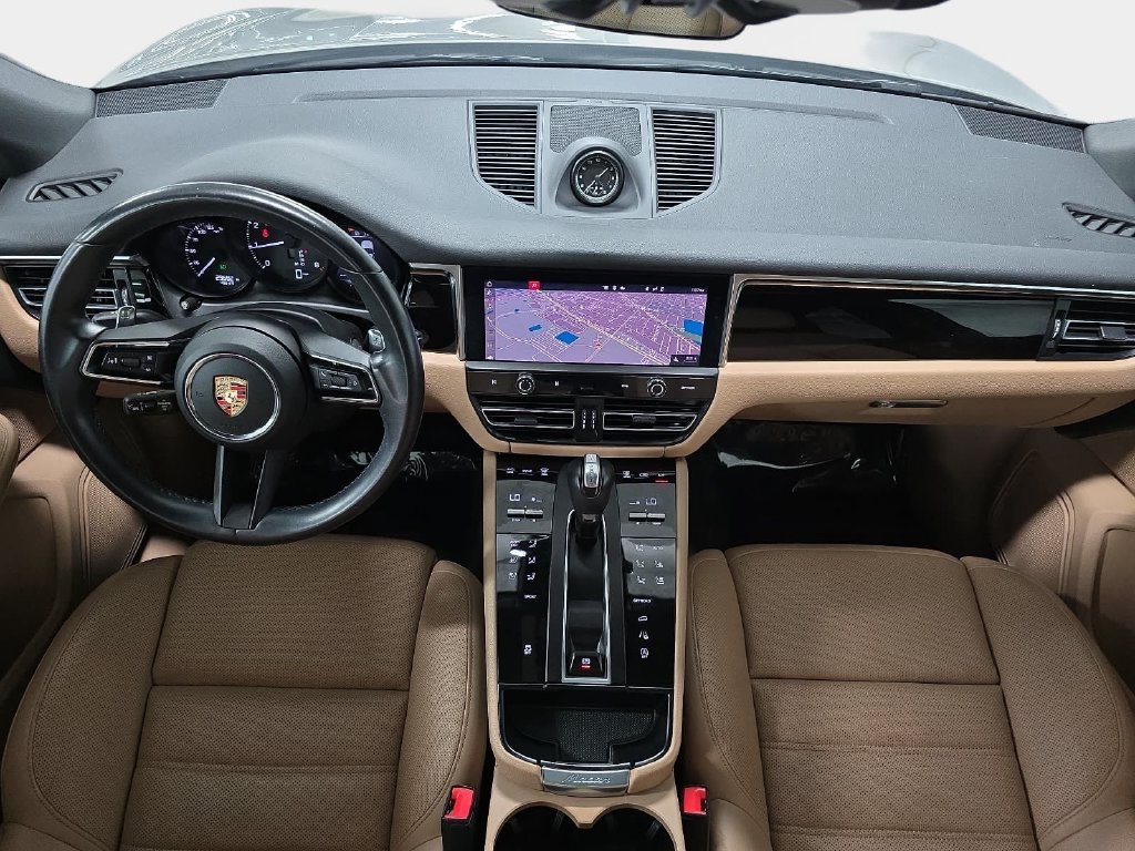 Certified Used 2023  Porsche  image 11