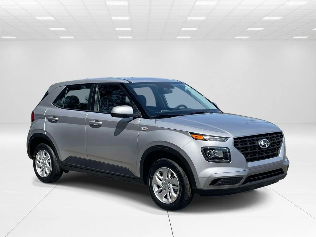 New 2026 Silver Hyundai SE image 1
