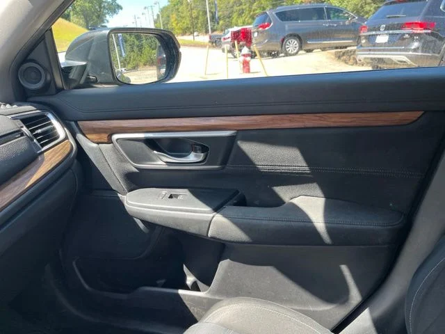 Used 2017  Honda EX image 29