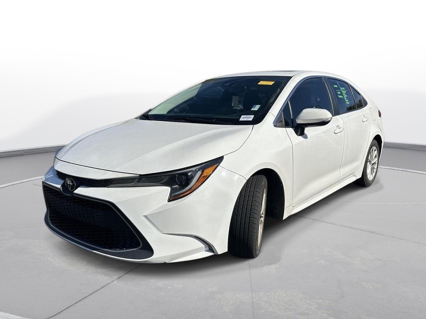 Certified Used 2021 Super White Toyota XLE image 2