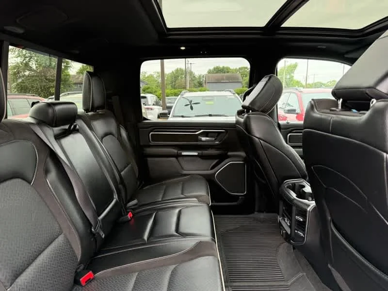Used 2023 Granite Crystal Metallic Clearcoat Ram Laramie image 10