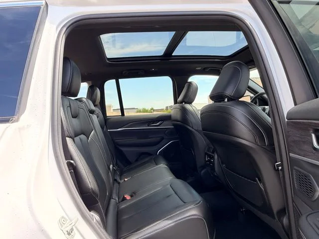 Used 2024 White Jeep 4xe image 16