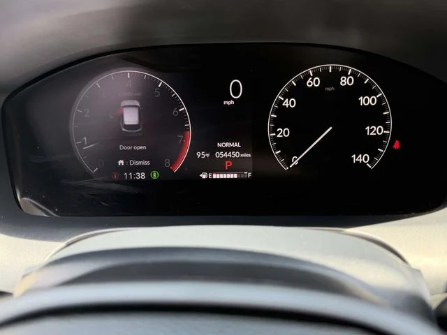 Used 2023  Honda LX image 23