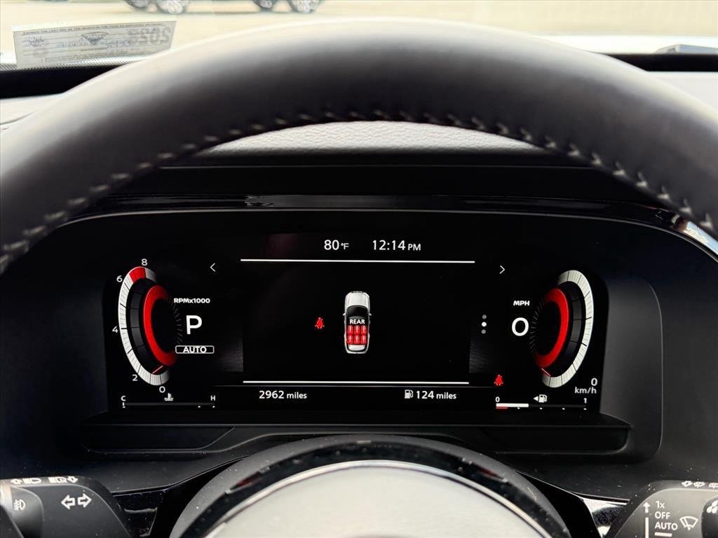Used 2025 Everest White Pearl Tricoat Nissan Platinum image 19