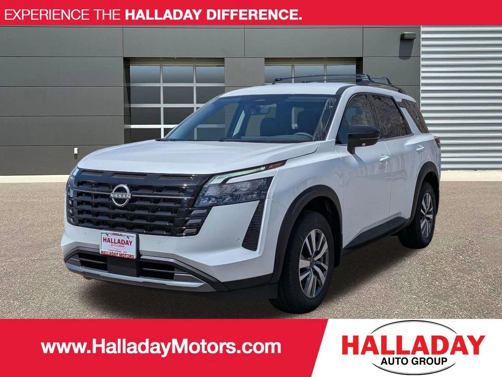 2026 Nissan Pathfinder SL 4WD's photo