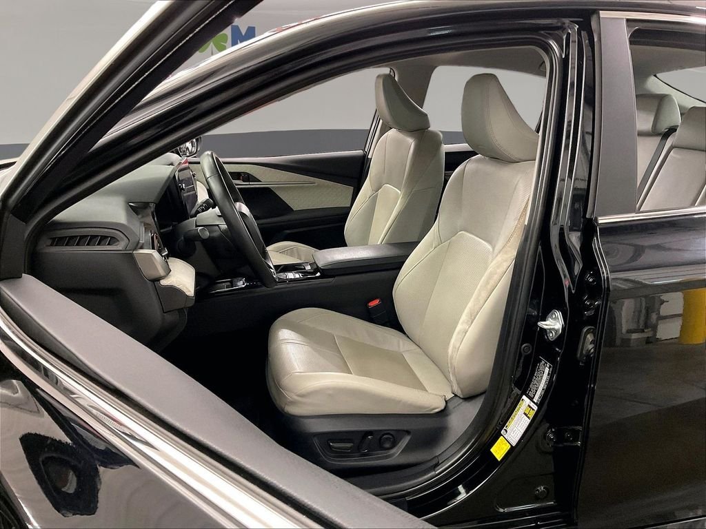 Used 2025 Black Toyota XLE image 29