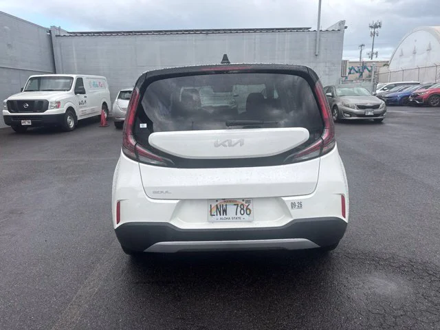 Used 2025 White Kia LX image 4