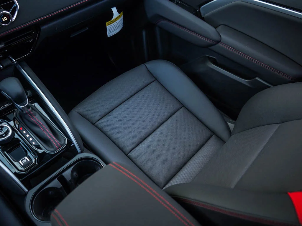 New 2026 Summit White Chevrolet Z71 image 23