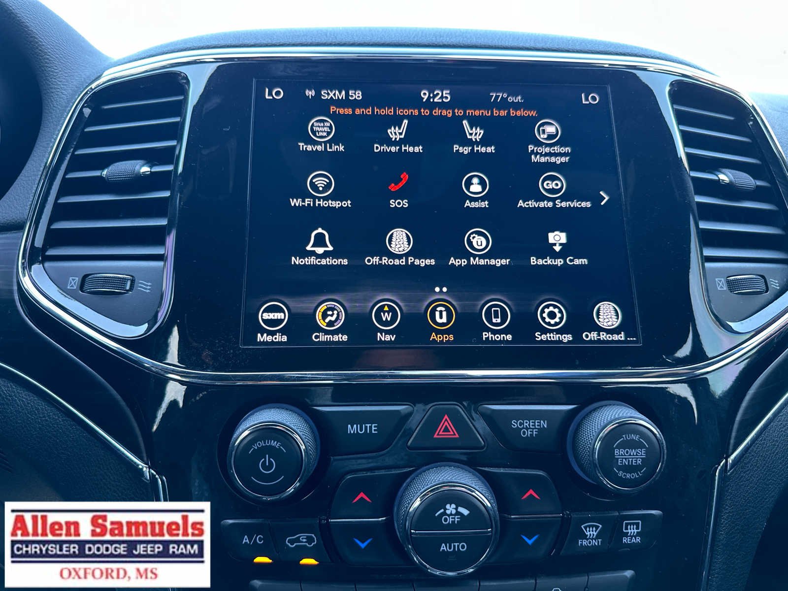 Used 2022 Bright White Clearcoat Jeep Limited image 27
