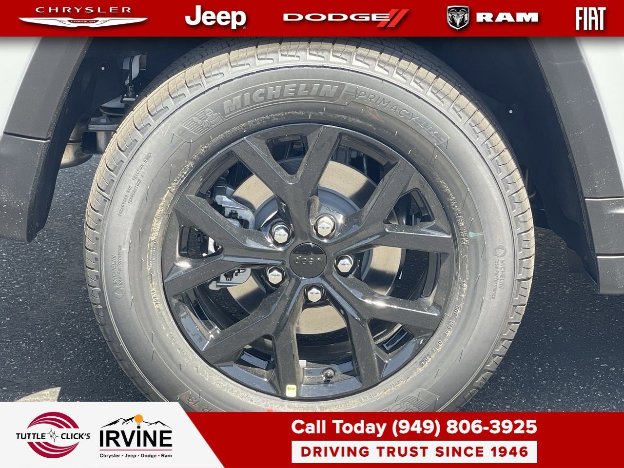 New 2026 Bright White Clear-Coat Exterior Paint Jeep Laredo Altitude image 11