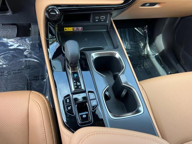 New 2026 Ultra White Lexus AWD image 31