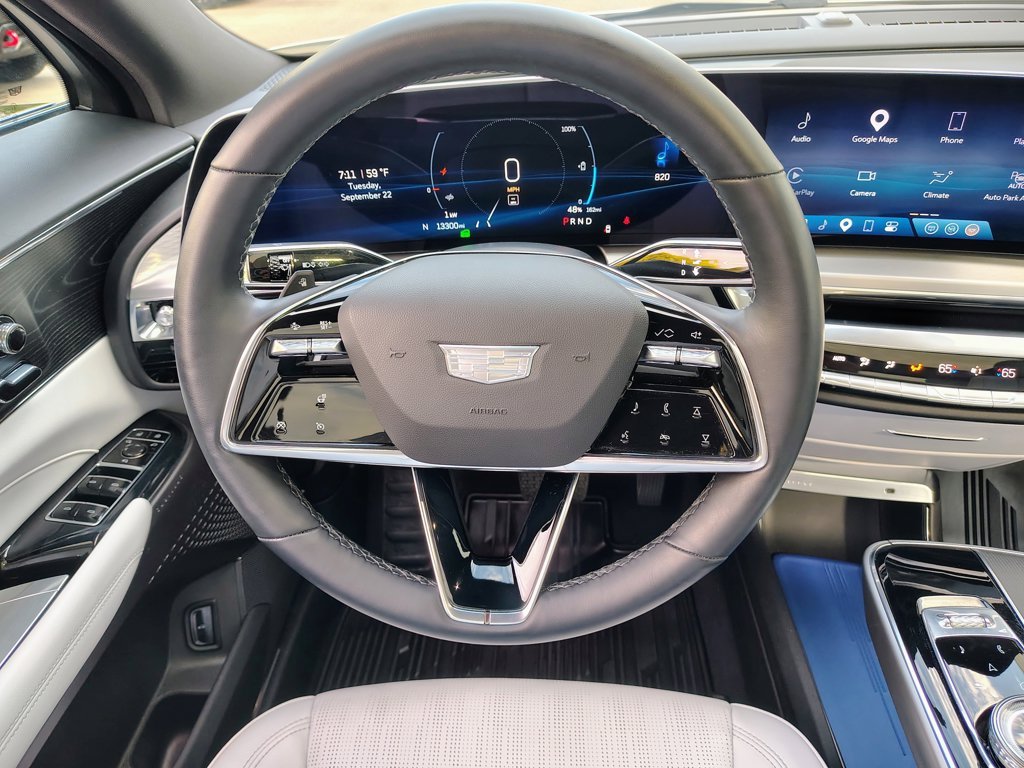 Used 2024 Crystal White Tricoat Cadillac Luxury 1 image 38