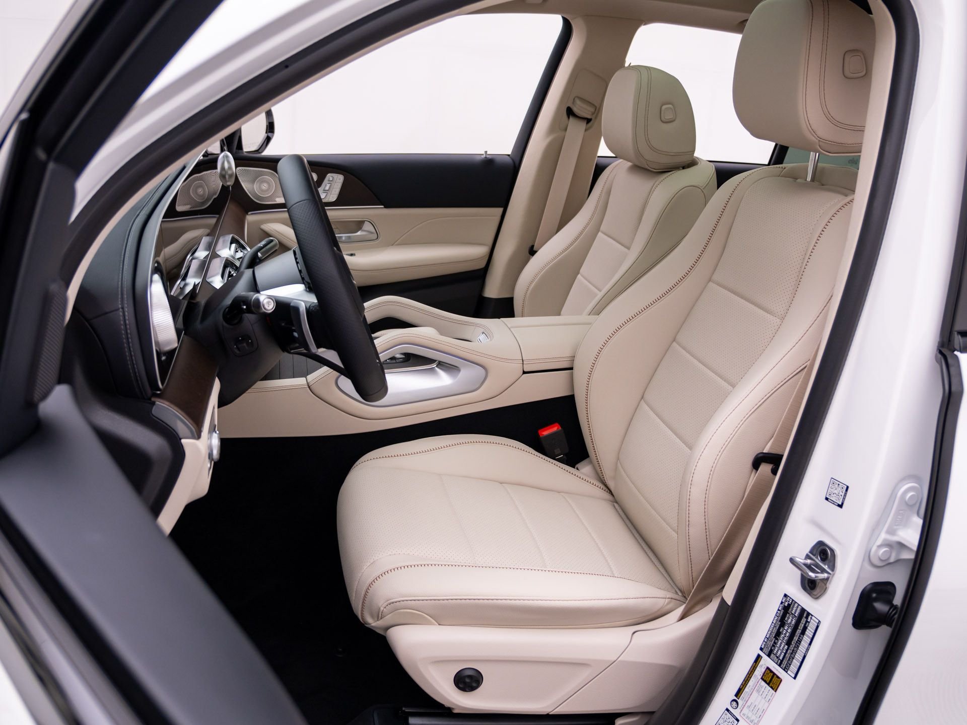 New 2027 Polar White Mercedes-Benz GLE 450 image 17
