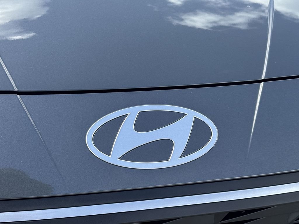 Certified Used 2026 Gray Hyundai SE image 27