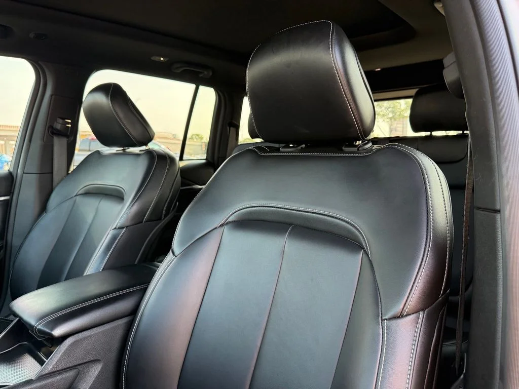 Used 2024 White Jeep Limited image 11