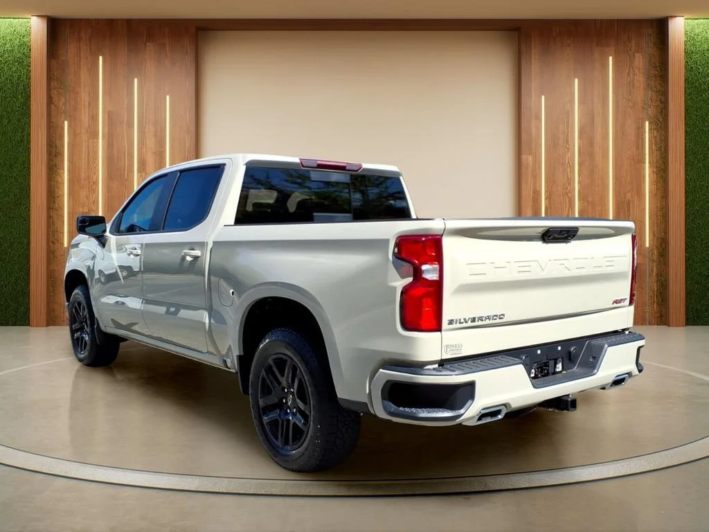 New 2026 White Sands Chevrolet RST image 29