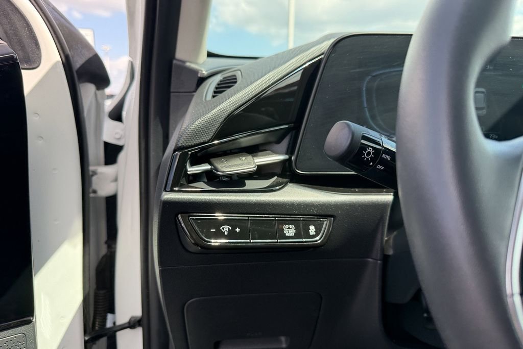 Used 2025 White Kia EX image 17
