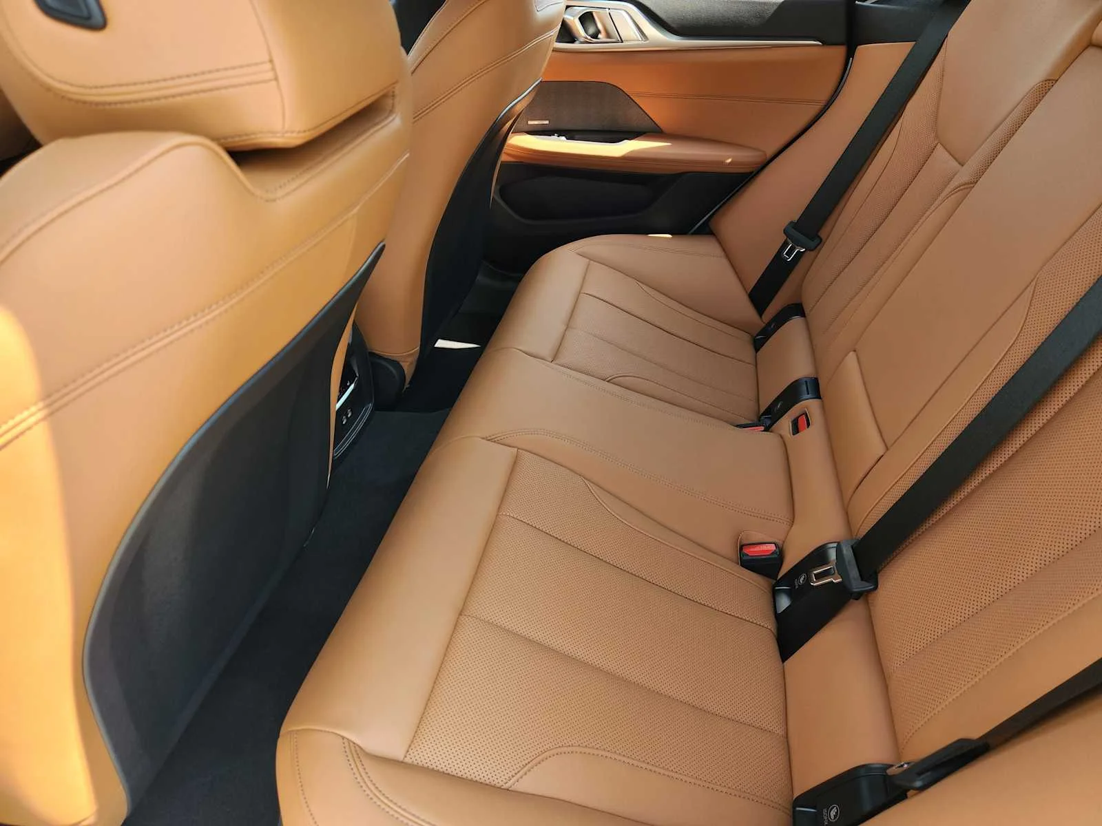 New 2026 Mineral White Metallic BMW 430i xDrive image 7