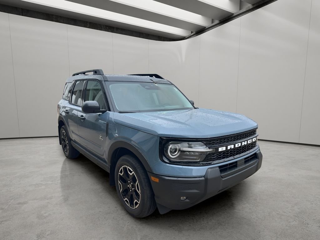 New 2026 Azure Gray Metallic Tri-Coat Ford Outer Banks® image 7