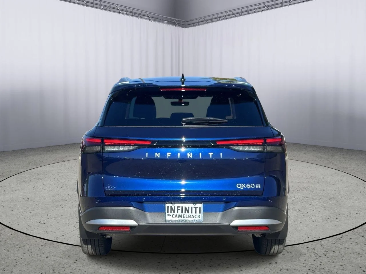 New 2027 GRAND BLUE INFINITI Luxe AWD image 9