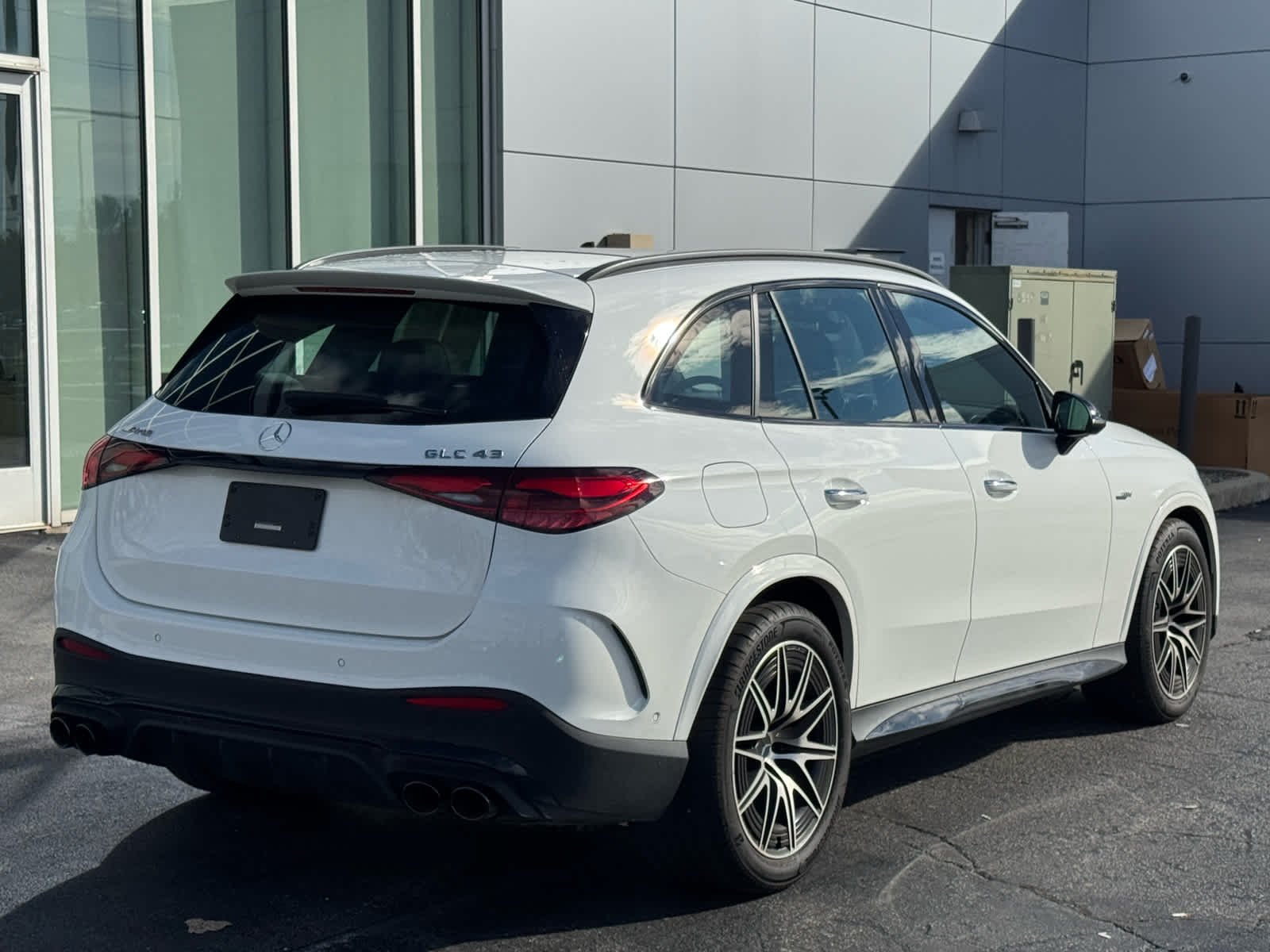2025 Mercedes-Benz GLC AMG GLC43 - Photo 8
