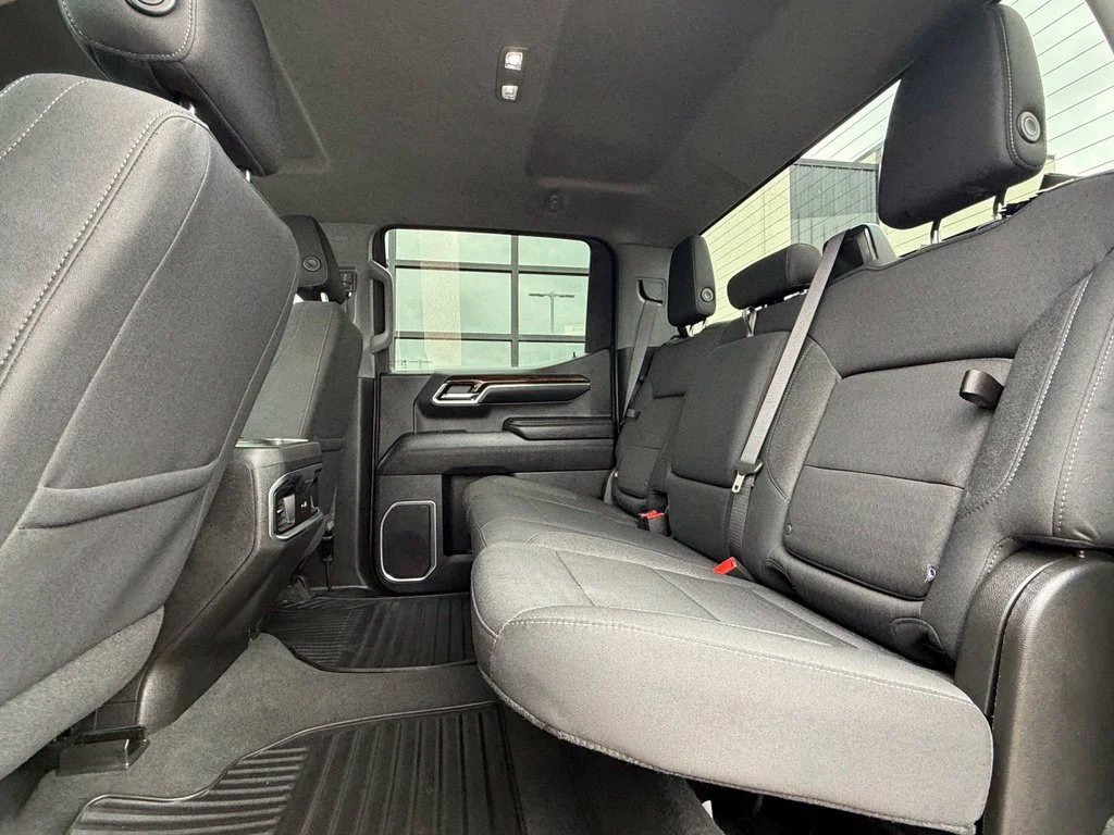 Used 2024 Black GMC Elevation image 20