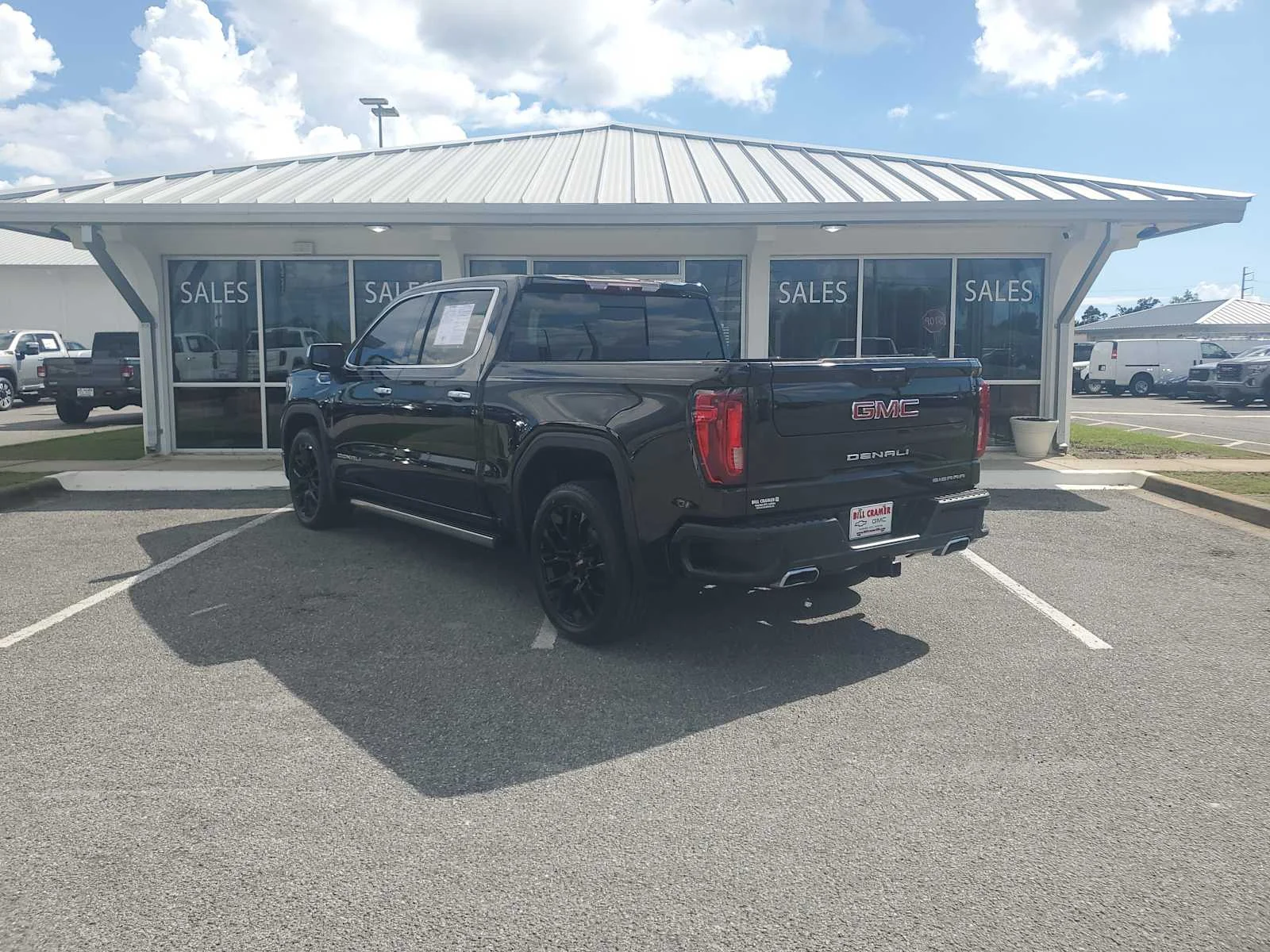 Used 2023 ONYX BLACK GMC Denali image 3
