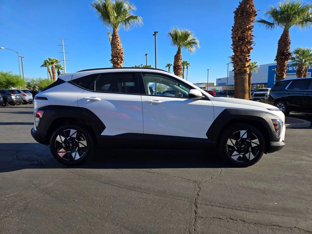 Used 2024 Atlas White Hyundai SEL image 7