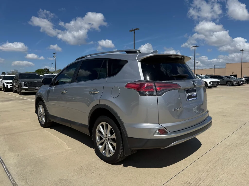 Used 2018 Silver Sky Metallic Toyota Limited image 8