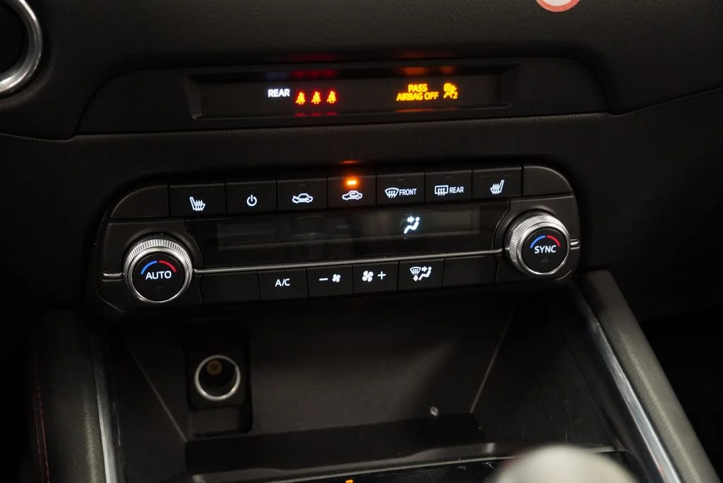 Used 2025 Gray Mazda 2.5 S Carbon Edition image 28