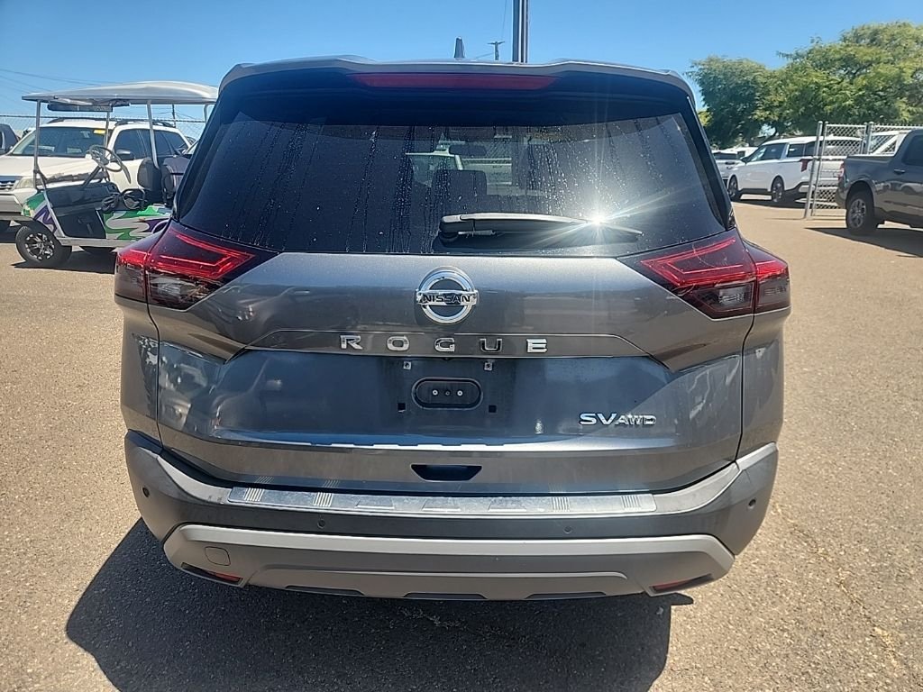Used 2021 Gray Nissan SV image 11