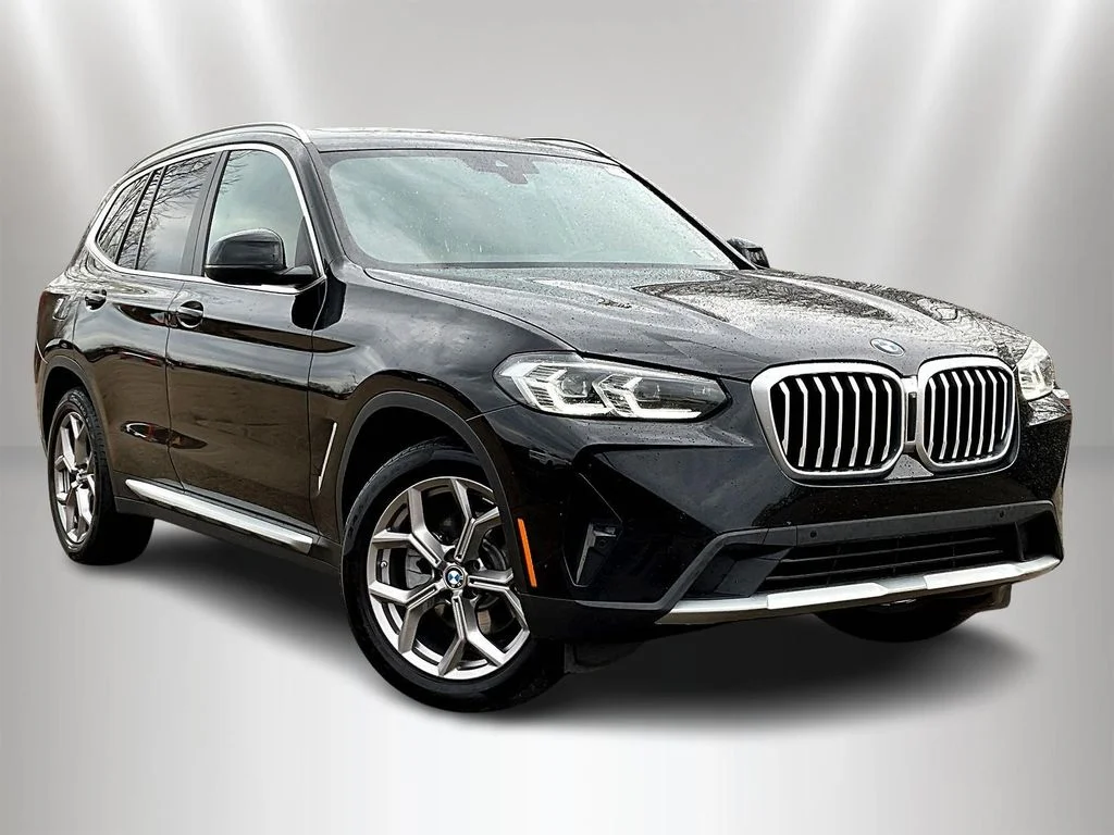 Used 2023 Jet Black BMW xDrive30i image 3