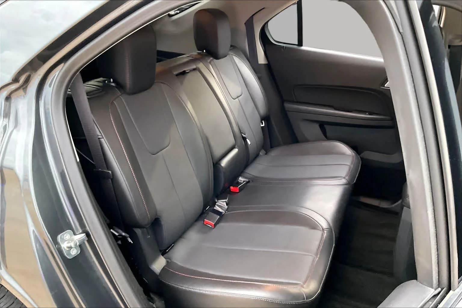Used 2017 Nightfall Gray Metallic Chevrolet Premier image 18