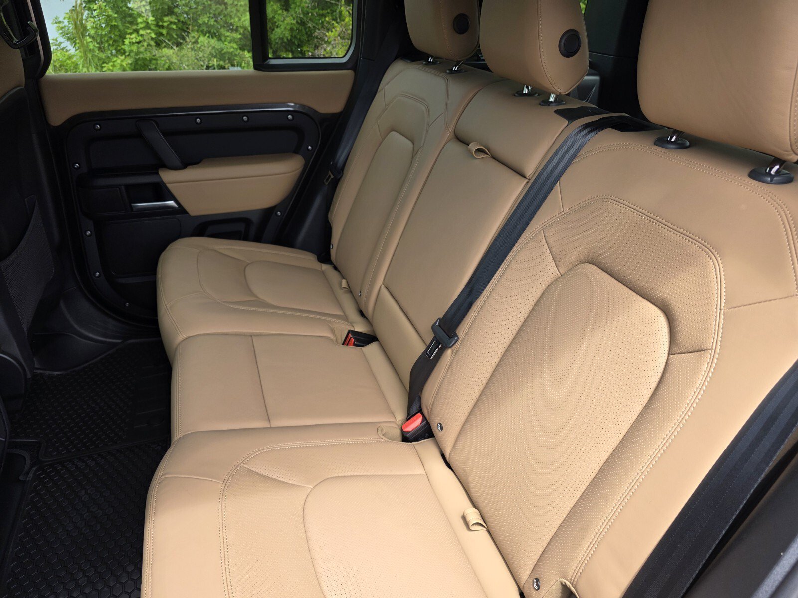 New 2026 Carpathian Grey Land Rover P400 X-Dynamic SE image 13