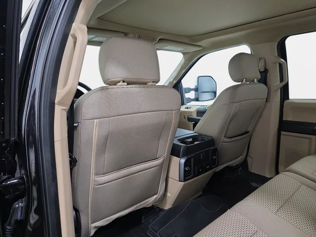 Used 2020 Black Metallic Ford XLT image 12