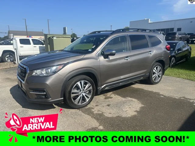 2021 Subaru Ascent Touring's photo