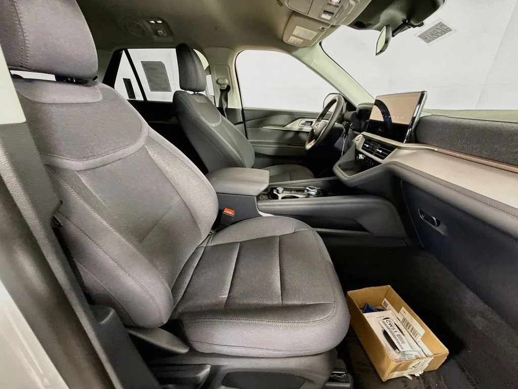 New 2026 Space White Metallic Ford Active w/200A Pkg image 27