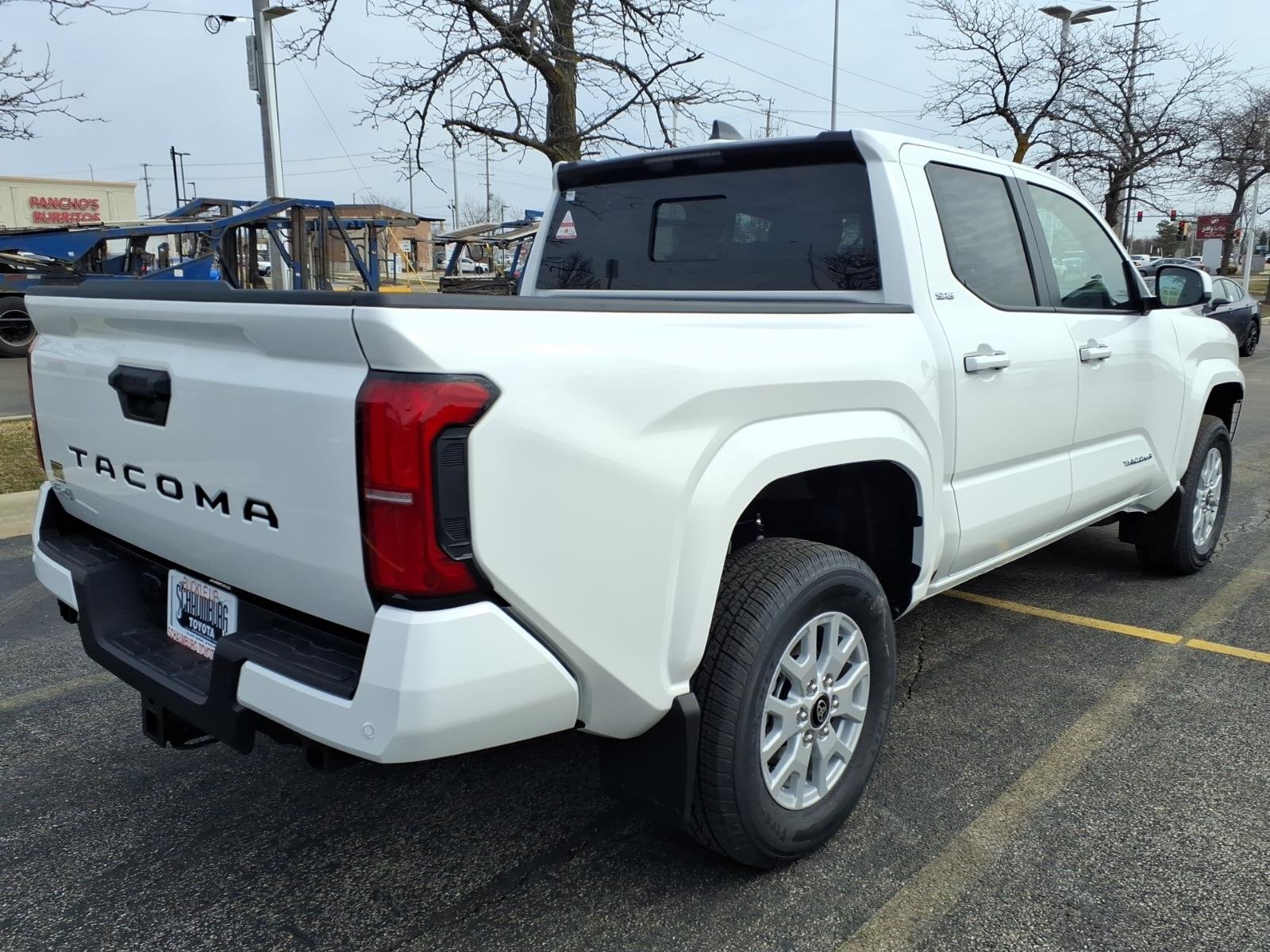 2026 Toyota Tacoma SR5 - Photo 7