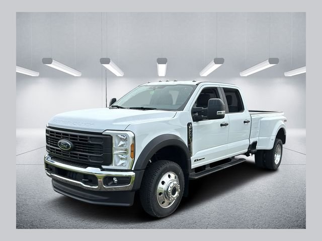 2026 Ford F-450 XL 4x4 Crew Cab 8' Box DRW's photo