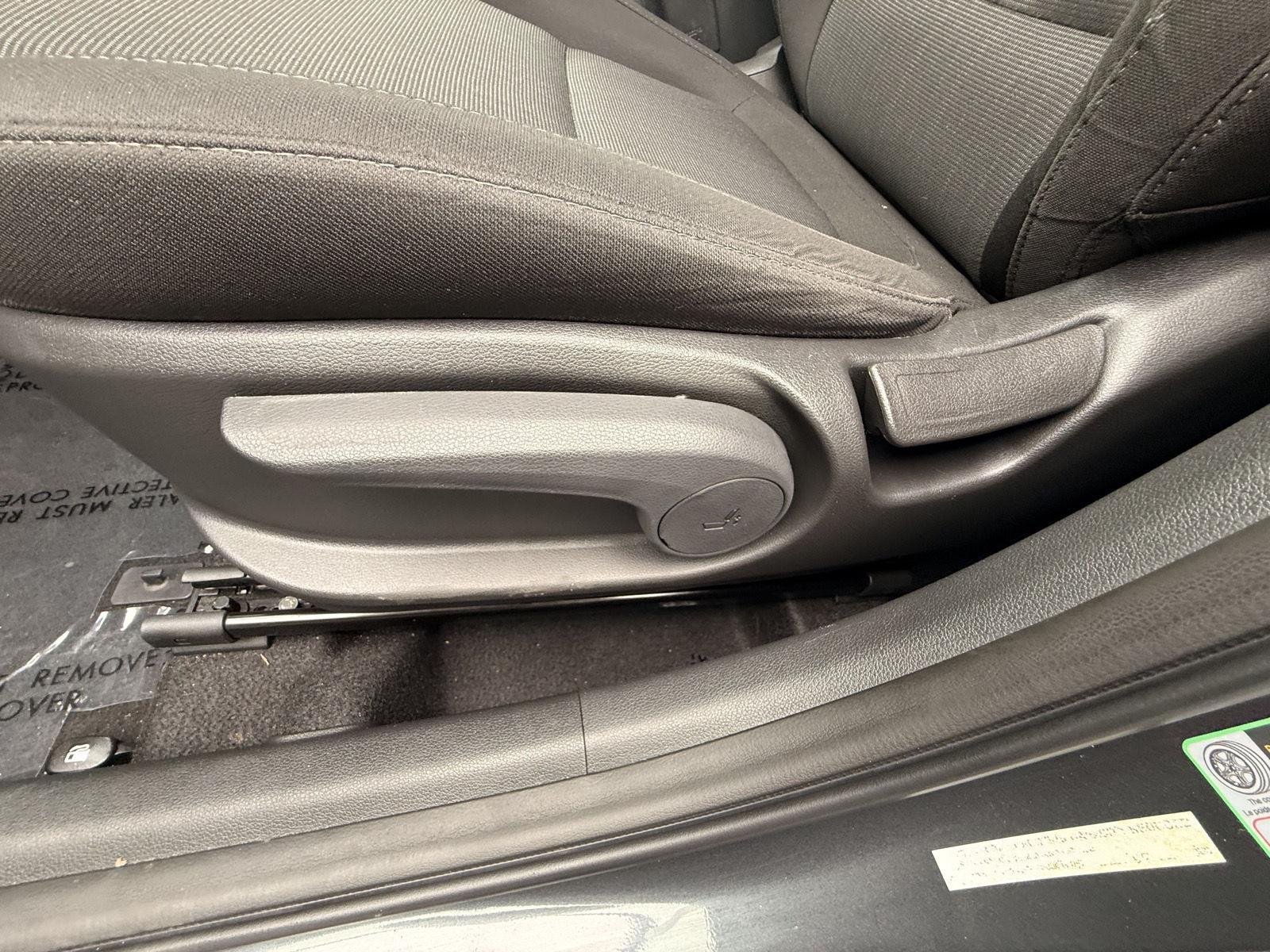 Used 2022 Thunder Gray Hyundai SEL image 15