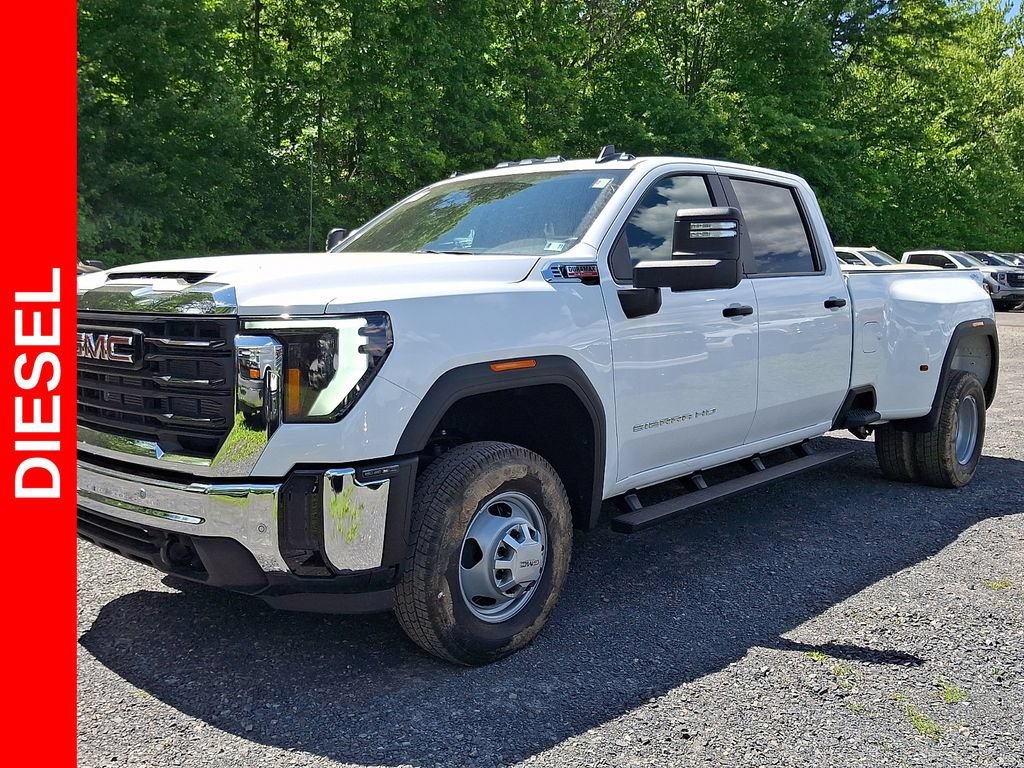 New 2026 Summit White GMC Pro DRW image 2