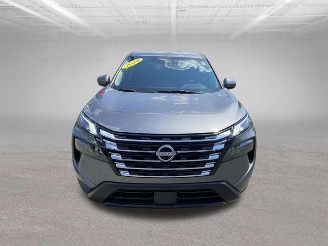 Used 2024 Gray Nissan SV image 28