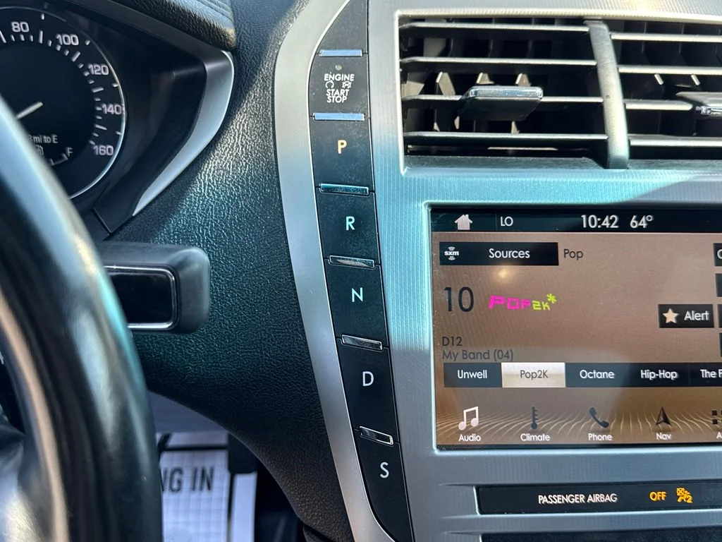 Used 2019 Magnetic Gray Metallic Lincoln Reserve image 41
