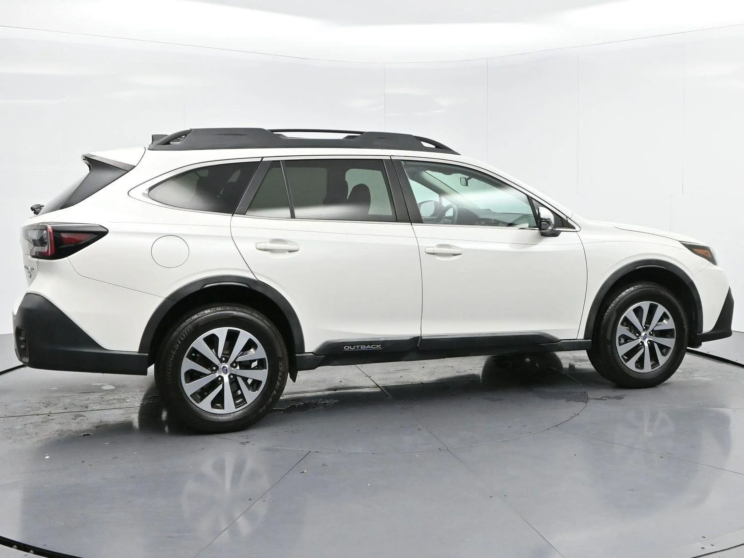 Used 2020 Crystal White Pearl Subaru Premium image 8