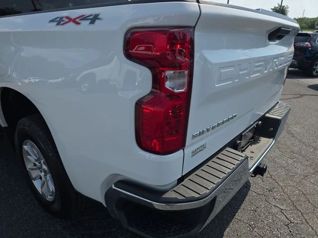 Used 2024 White Chevrolet WT image 37