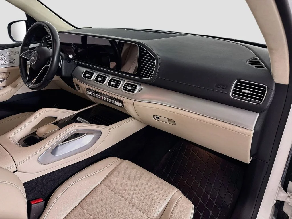 Used 2024 White Mercedes-Benz GLE 350 image 29