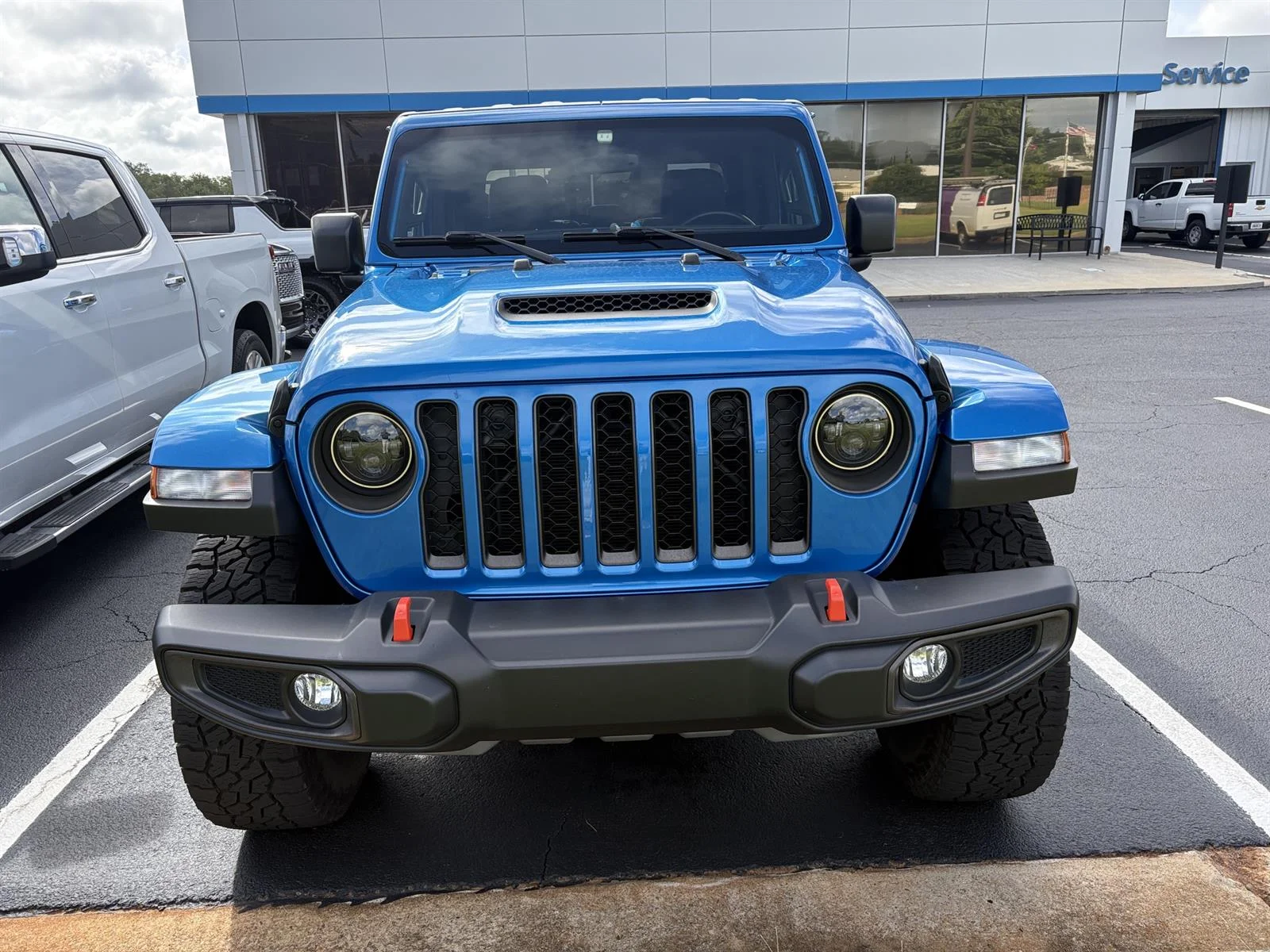Used 2023 Blue Jeep Mojave 4x4 image 9
