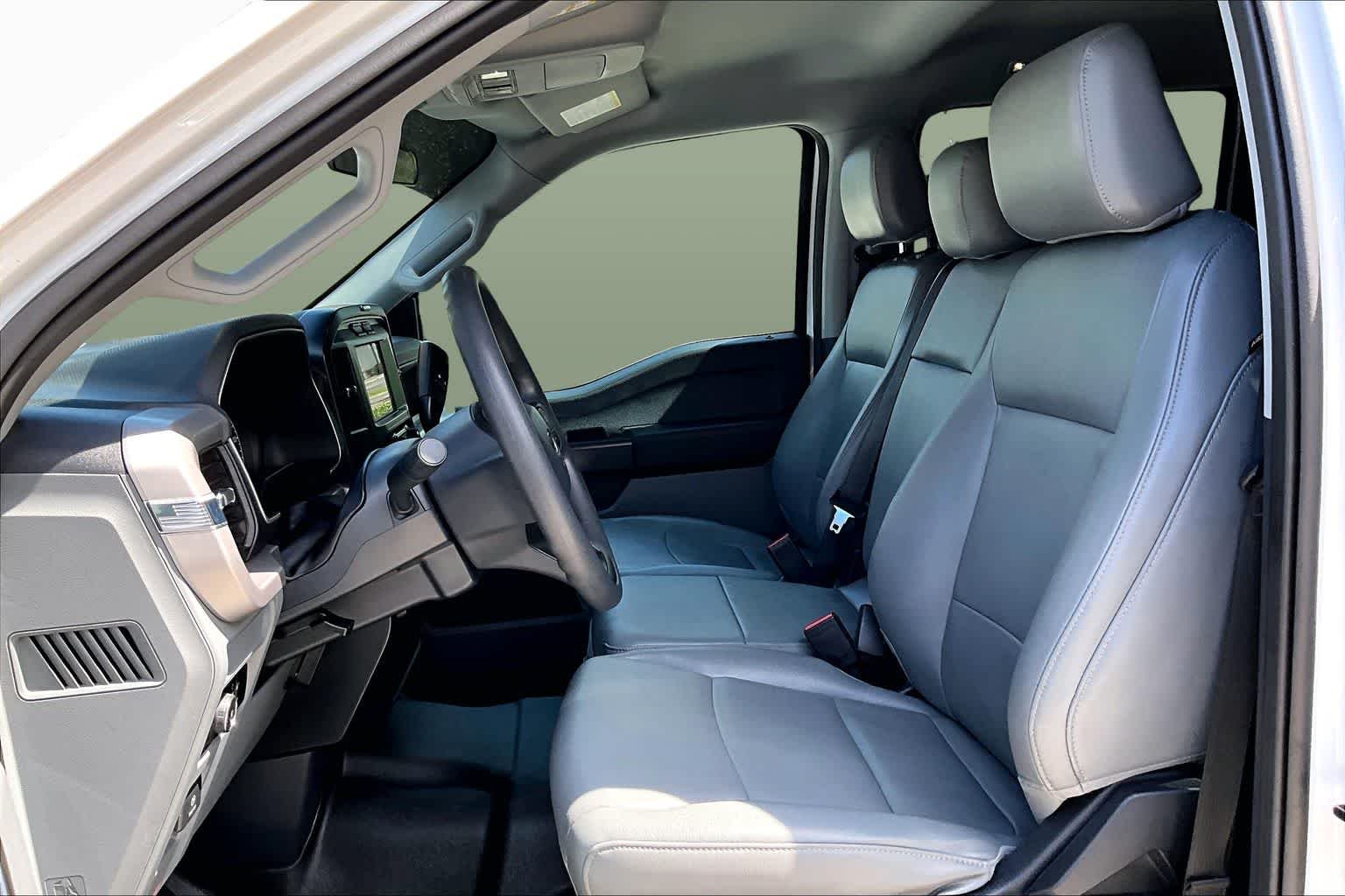 Used 2023 Oxford White Ford XL image 20