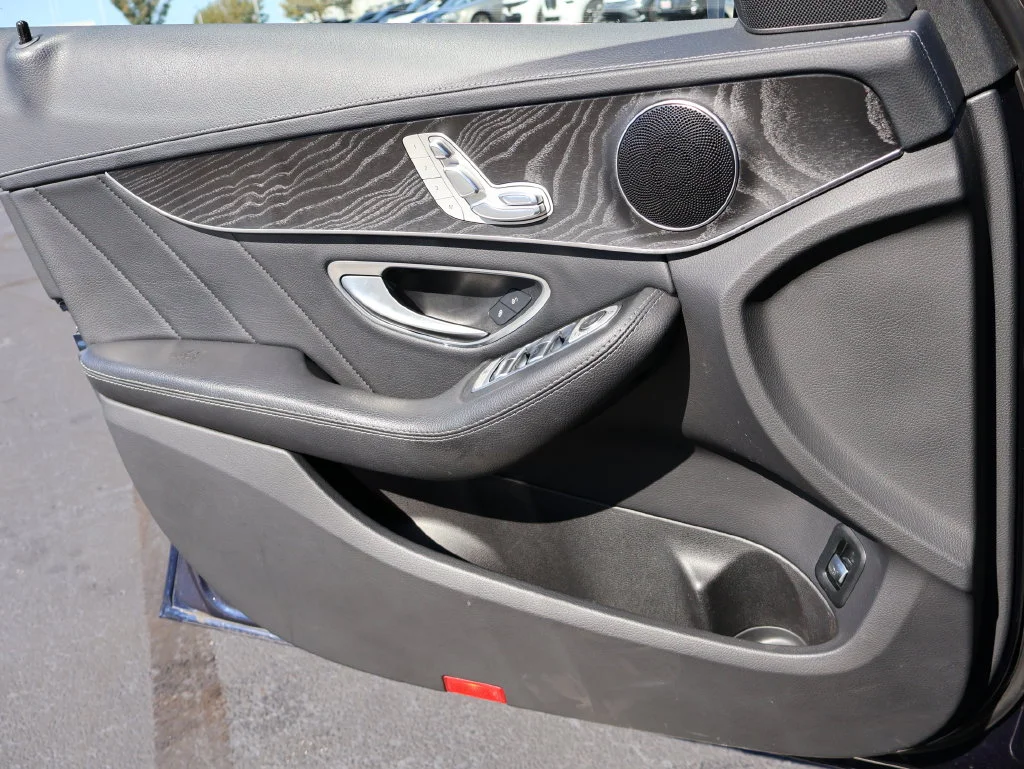 Used 2016  Mercedes-Benz C 300 image 37